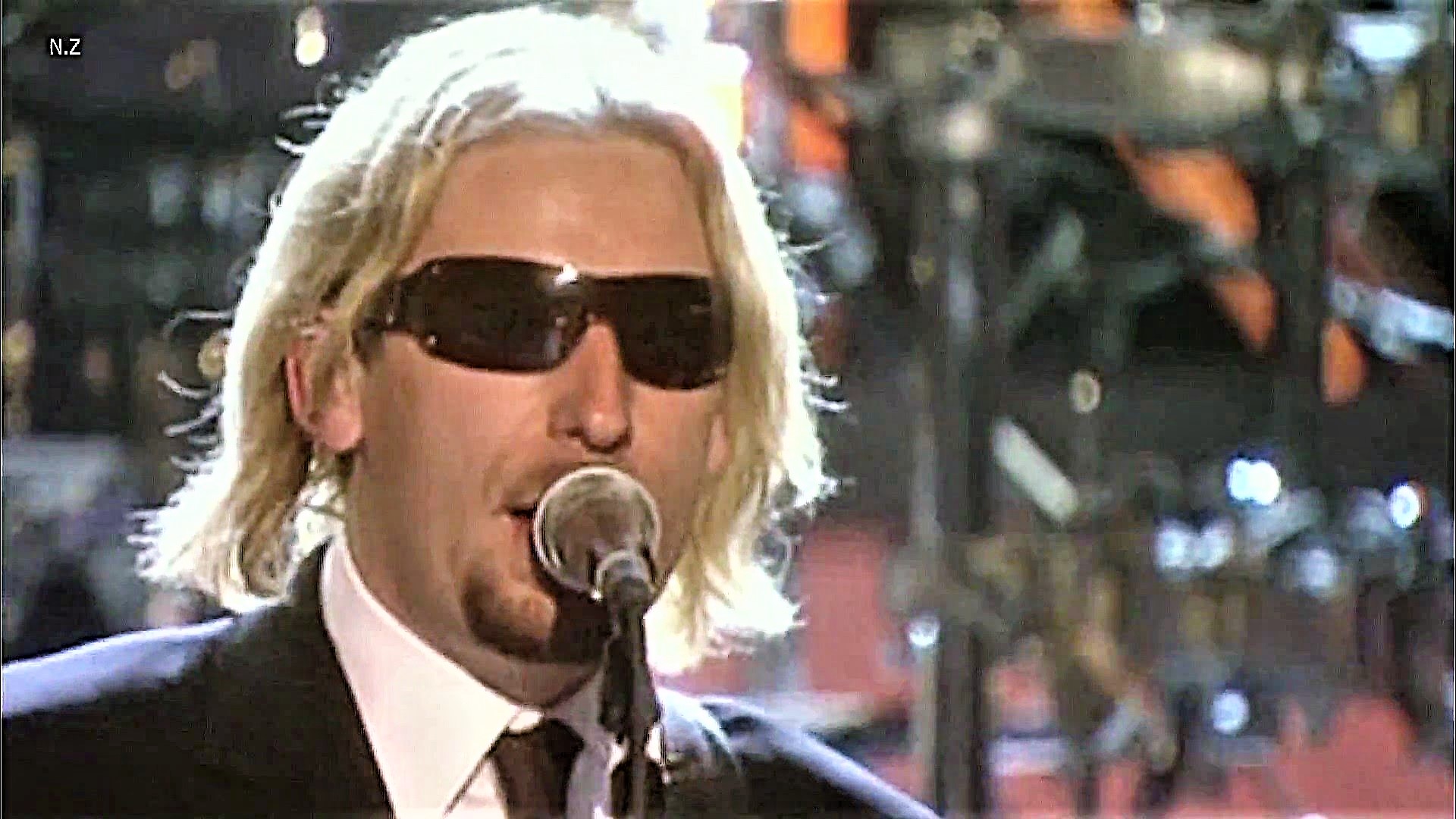 P Rizz Nickleback Nickelback - Sharp Dressed Man 2007 Live (ZZ Top cover)